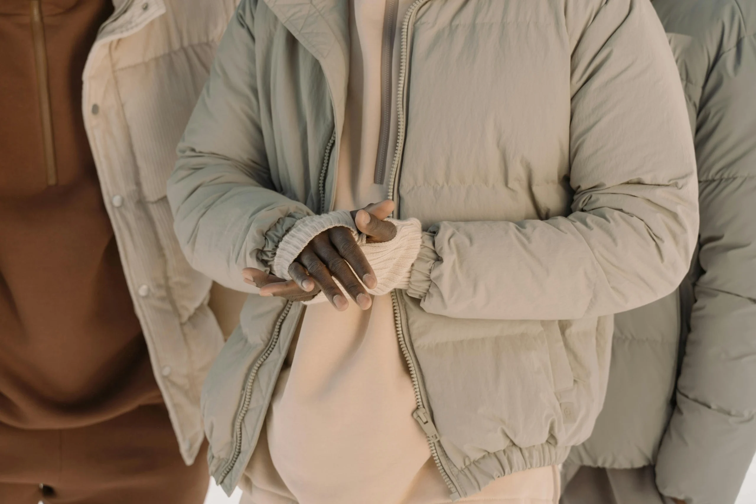seasonal looks made flexible with light removable layers