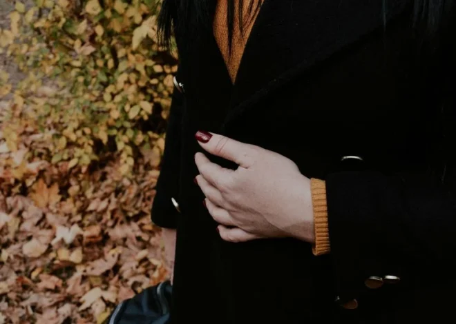 8 Seasonal Looks That Help Everyday Outfits Feel More Flexible