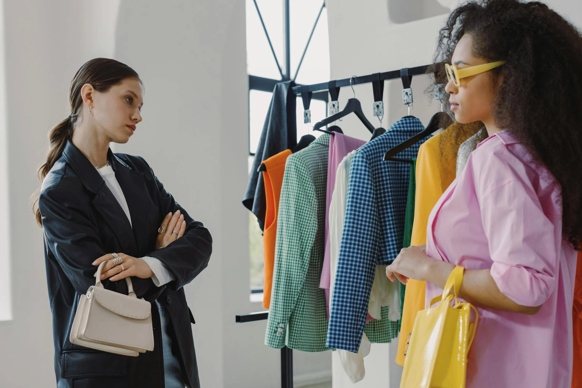 wardrobe tips that make outfit planning easier with coordinated clothing options