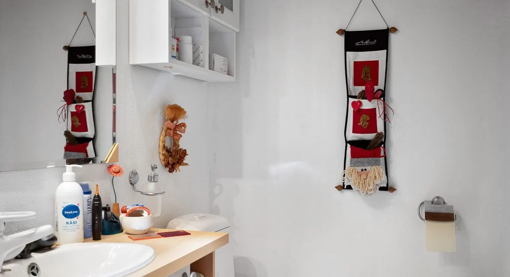 Bathroom setup change separating daily-use grooming items from occasional-use products