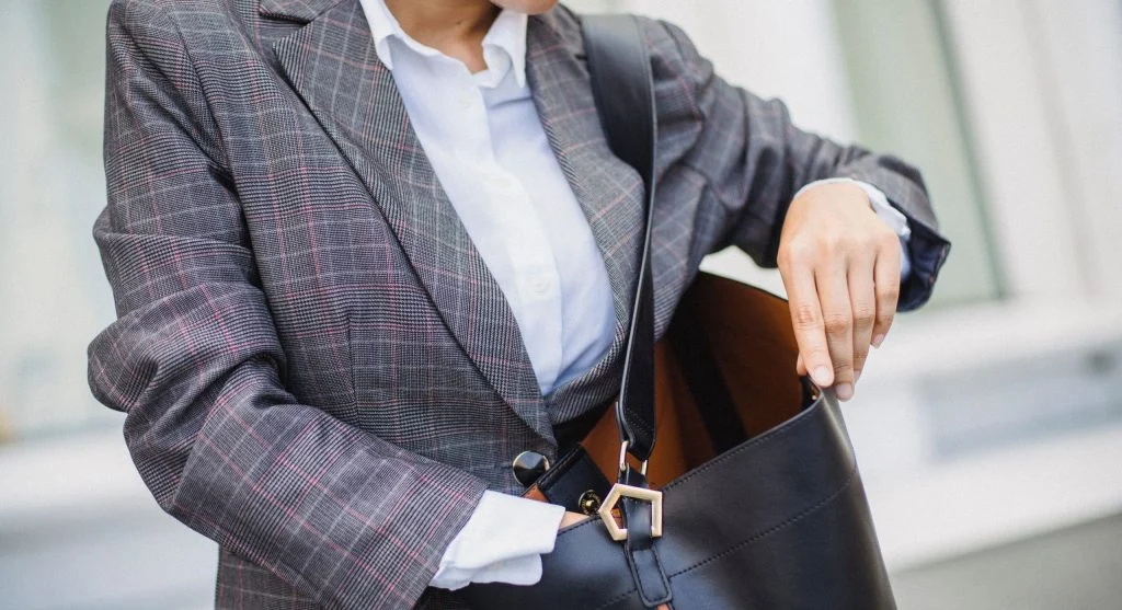 Why Softly Structured Bags Are Becoming a More Practical Trend for Everyday Outfits