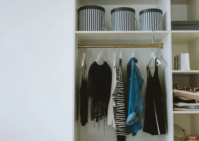 8 Smart Closet Adjustments That Can Make Weekday Dressing Feel More Automatic