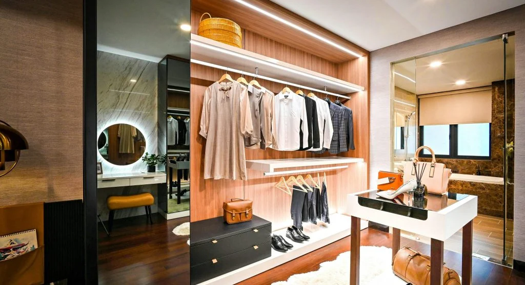 Occasional-wear closet zone separated from the main daily wardrobe section