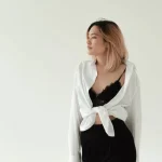 simple everyday outfit with trend piece