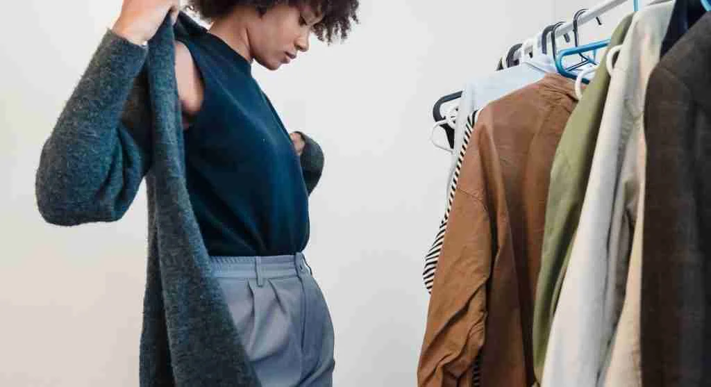 Repeated outfit shortcut compared with a more varied and thoughtful daily styling approach
