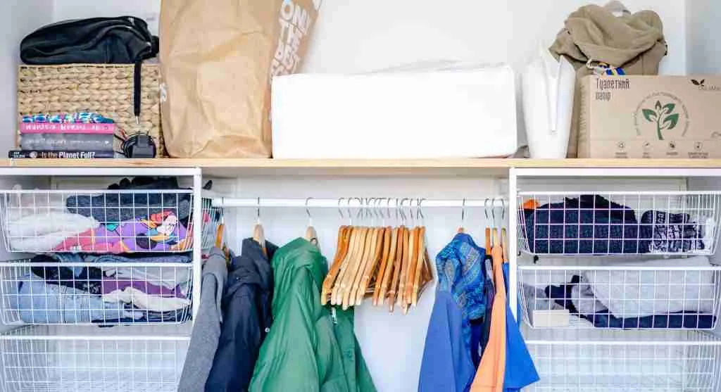 Low-effort outfit rail arranged for quick and flexible weekday outfit building