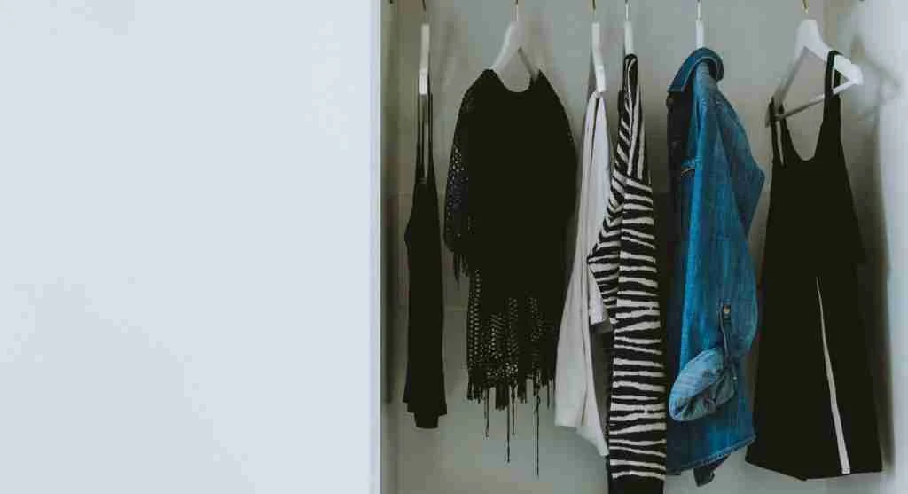 Why One Small Repeat-Ready Outfit Corner Can Make Everyday Dressing Feel Easier Without Feeling Boring