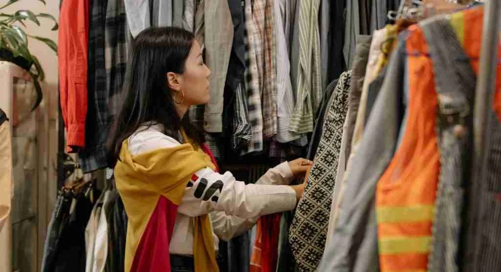 Second-choice outfit set compared with restarting the whole dressing process after a failed first look