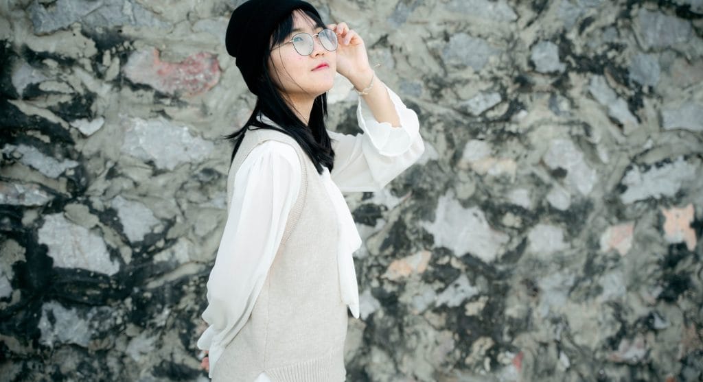 Side profile outfit consistency explained through top length, layers, and lower-half shape