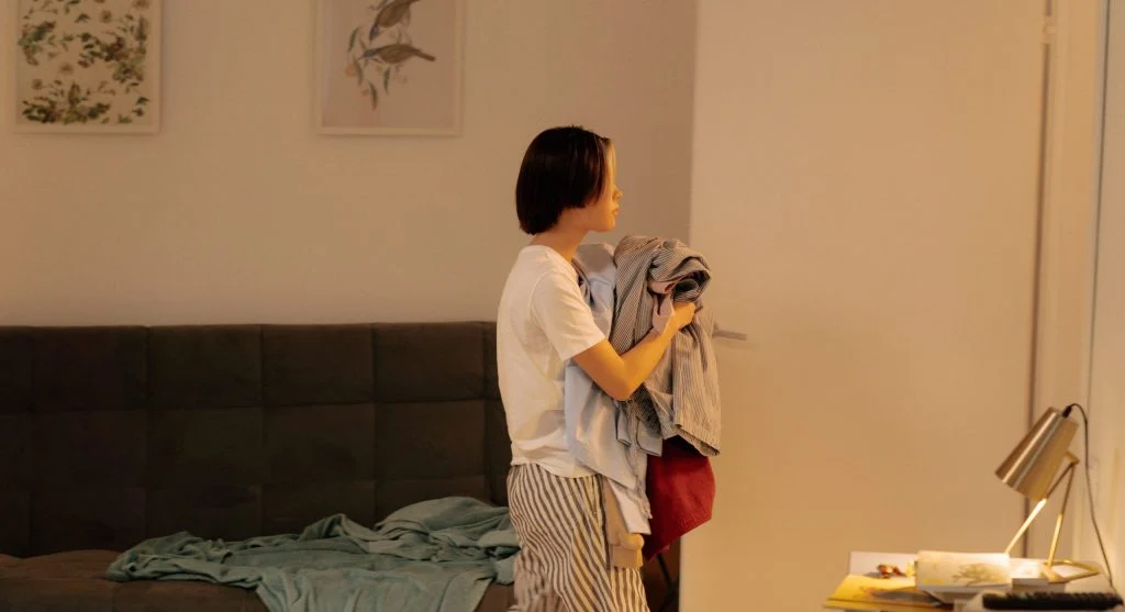Late-day catch-up zone being used to gather scattered daily items before evening