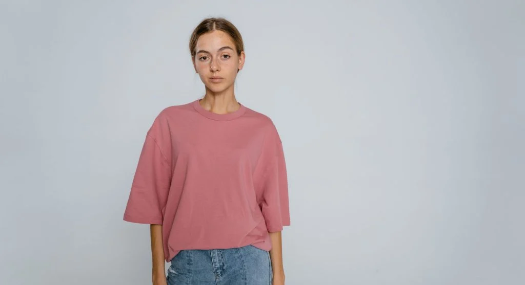 Reliable neckline shape compared with less consistent neckline options in simple everyday tops